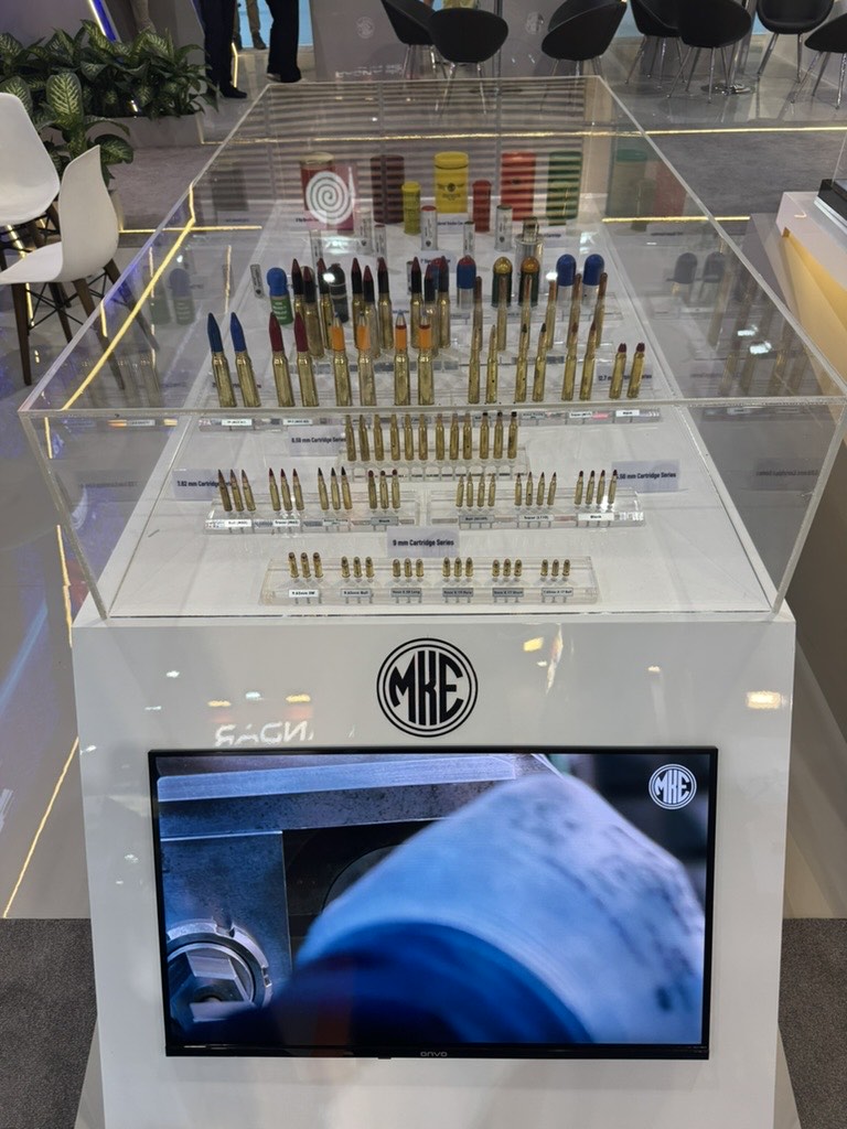 Vitrine des munitions MKE à Eurosatory 2026, du 9 mm au 12,7 mm